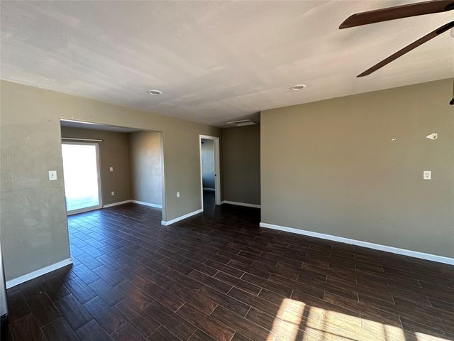 25417 Highway 6, Hempstead, TX 77445