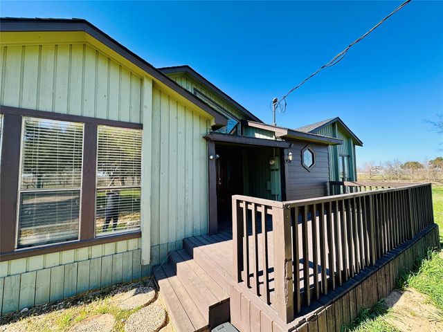 25417 Highway 6, Hempstead, TX 77445
