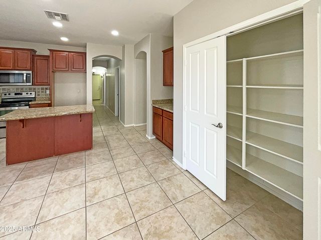 2773 E ANIKA Drive, Gilbert, AZ 85298