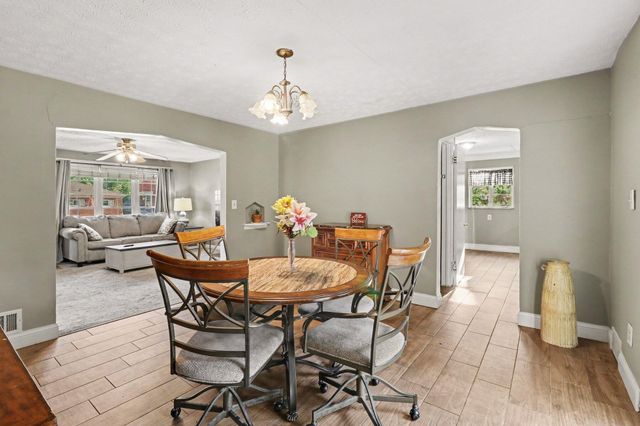 16 W Ridge Place, Newport, KY 41071