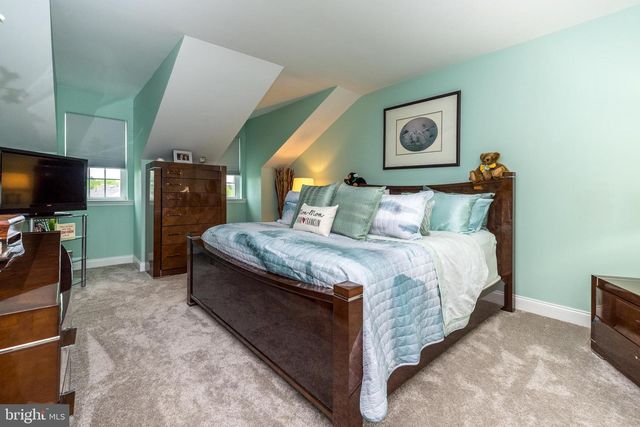 1000 CREEK DR, Ambler, PA 19002
