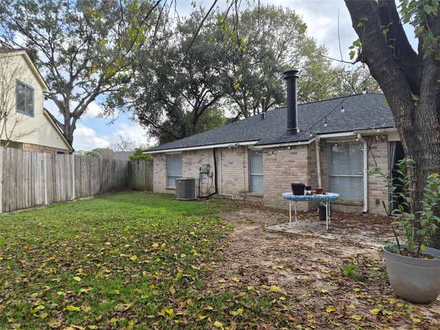 5110 Kleindale Drive, Houston, TX 77066