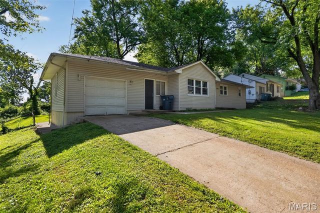 6148 Dupree Avenue, St Louis, MO 63135