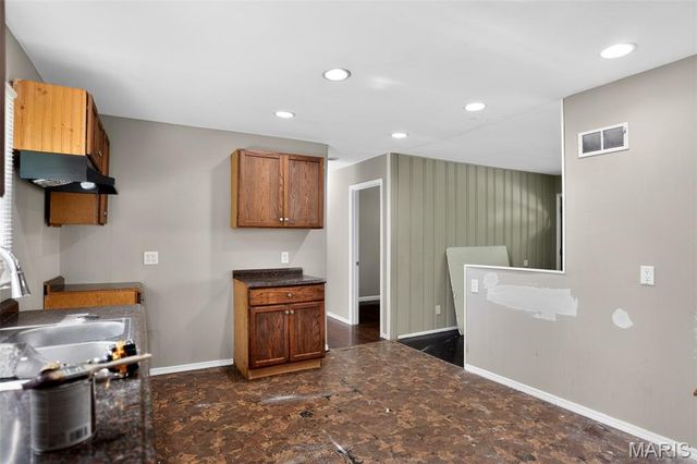 6148 Dupree Avenue, St Louis, MO 63135