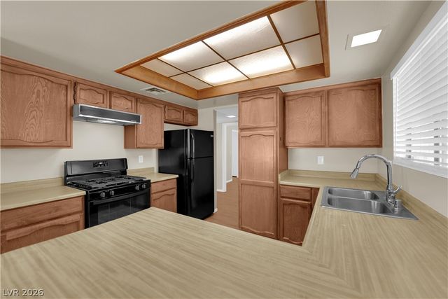 511 grimsby Avenue, Henderson, NV 89014