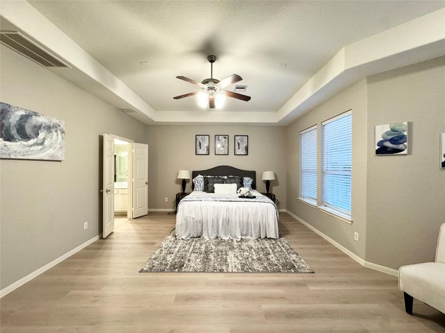 5206 Riverstone Crossing Drive, Sugar Land, TX 77479