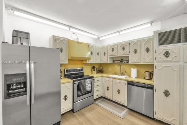 2851 NE 183rd Street 1412E, Aventura, FL 33160