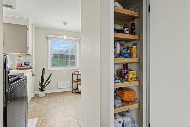 43 Sandalwood Drive, Greece, NY 14616