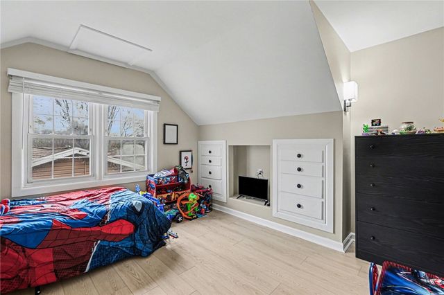 43 Sandalwood Drive, Greece, NY 14616