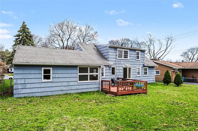 43 Sandalwood Drive, Greece, NY 14616