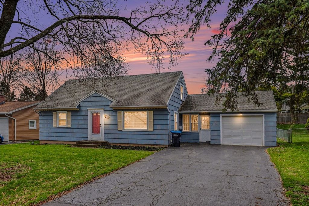 43 Sandalwood Drive, Greece, NY 14616