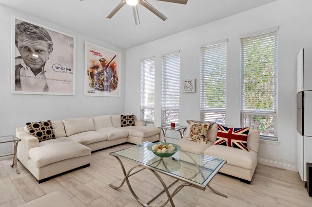 711 SE 16th Court, Fort Lauderdale, FL 33316