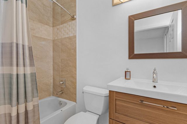 711 SE 16th Court, Fort Lauderdale, FL 33316