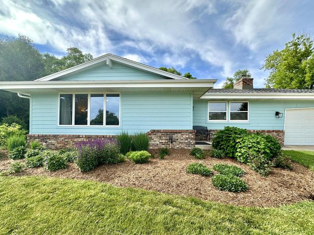S69W16890 Parkland DRIVE, Muskego, WI 53150