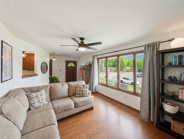 S69W16890 Parkland DRIVE, Muskego, WI 53150