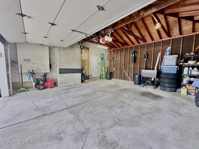 S69W16890 Parkland DRIVE, Muskego, WI 53150