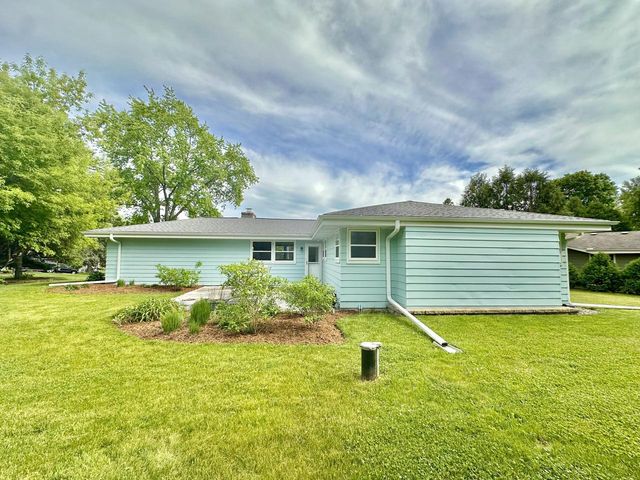 S69W16890 Parkland DRIVE, Muskego, WI 53150