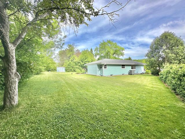 S69W16890 Parkland DRIVE, Muskego, WI 53150