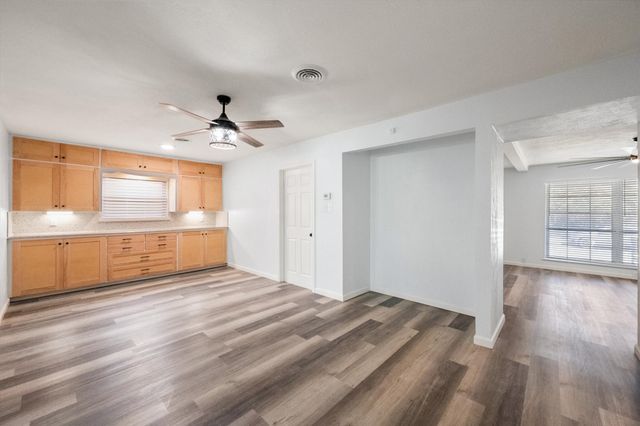 2316 Gilbert Circle, Arlington, TX 76010