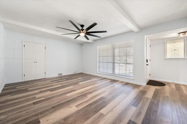 2316 Gilbert Circle, Arlington, TX 76010