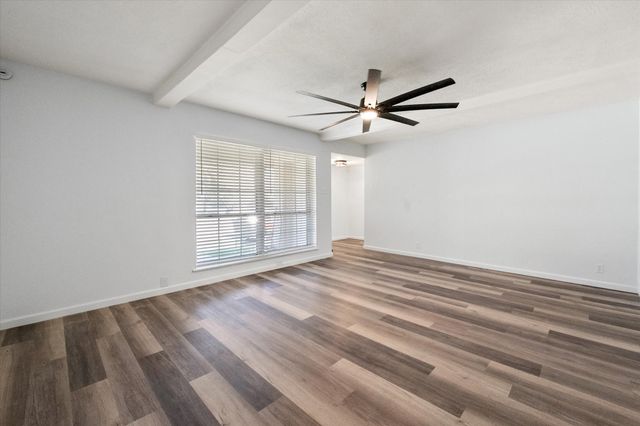 2316 Gilbert Circle, Arlington, TX 76010