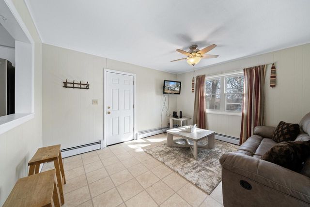 W3724 Washington DRIVE, Lake Geneva, WI 53147