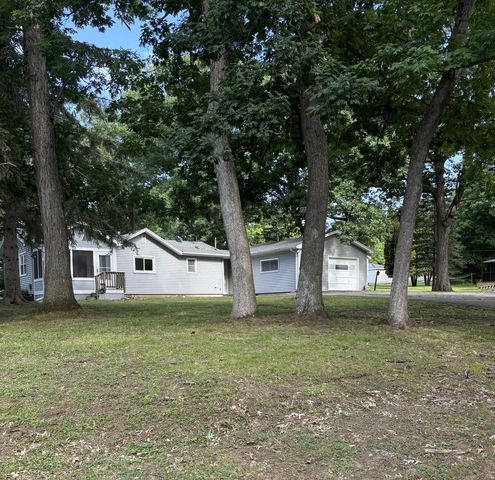 W3724 Washington DRIVE, Lake Geneva, WI 53147