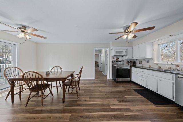 W3724 Washington DRIVE, Lake Geneva, WI 53147