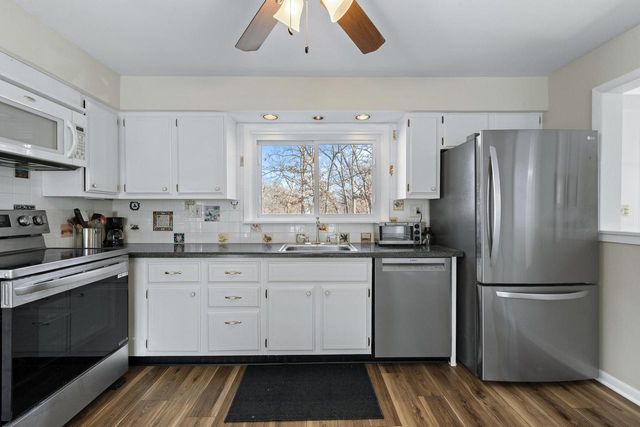 W3724 Washington DRIVE, Lake Geneva, WI 53147