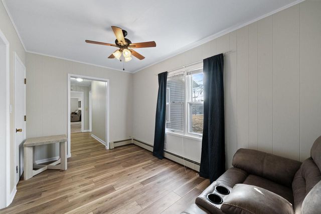 W3724 Washington DRIVE, Lake Geneva, WI 53147