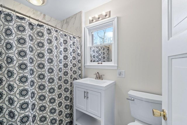 W3724 Washington DRIVE, Lake Geneva, WI 53147