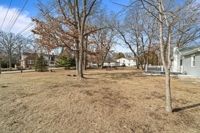 W3724 Washington DRIVE, Lake Geneva, WI 53147