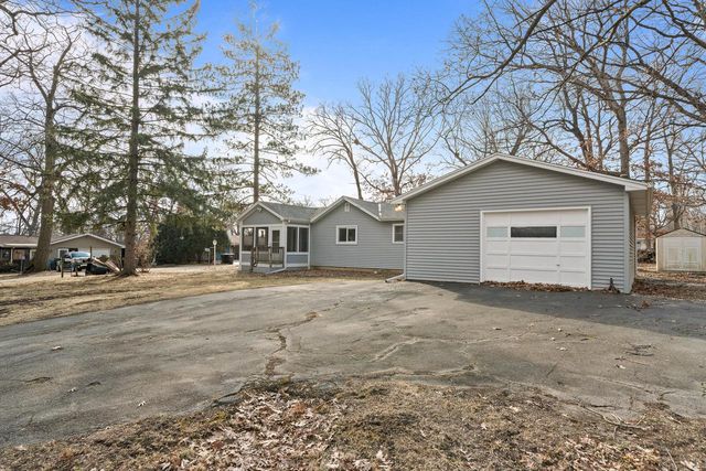 W3724 Washington DRIVE, Lake Geneva, WI 53147