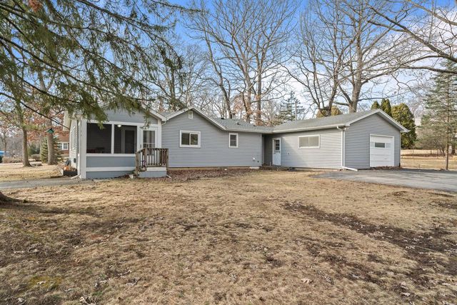 W3724 Washington DRIVE, Lake Geneva, WI 53147