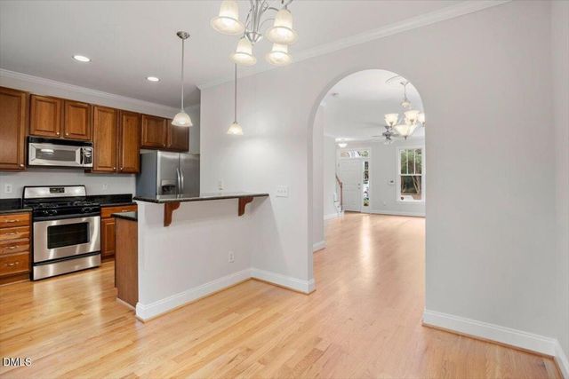 252 Ashton Hall Lane, Raleigh, NC 27609