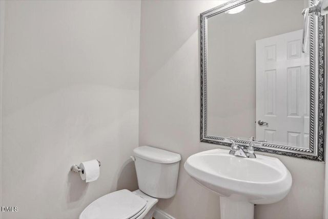 252 Ashton Hall Lane, Raleigh, NC 27609