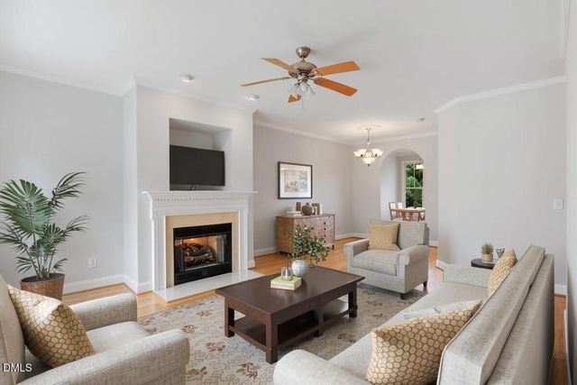 252 Ashton Hall Lane, Raleigh, NC 27609