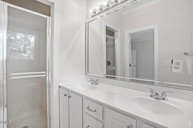 252 Ashton Hall Lane, Raleigh, NC 27609