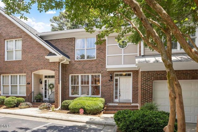 252 Ashton Hall Lane, Raleigh, NC 27609