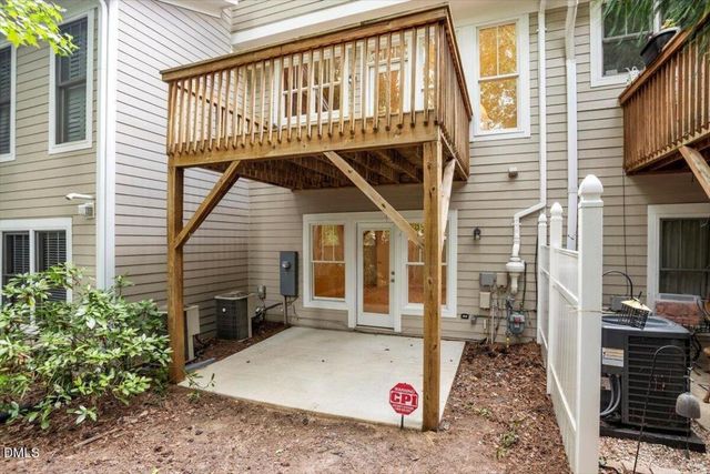 252 Ashton Hall Lane, Raleigh, NC 27609