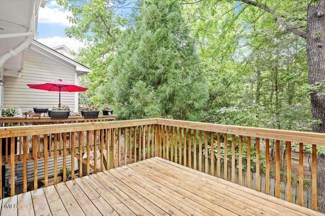 252 Ashton Hall Lane, Raleigh, NC 27609