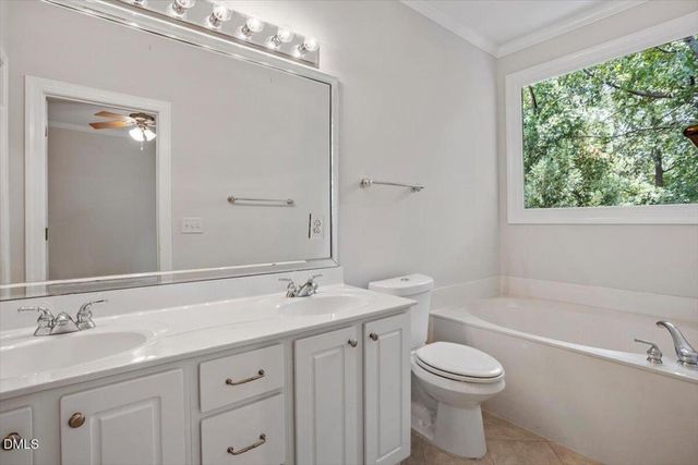 252 Ashton Hall Lane, Raleigh, NC 27609