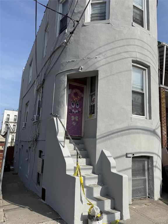 2837 W 37th Street, Brooklyn, NY 11224