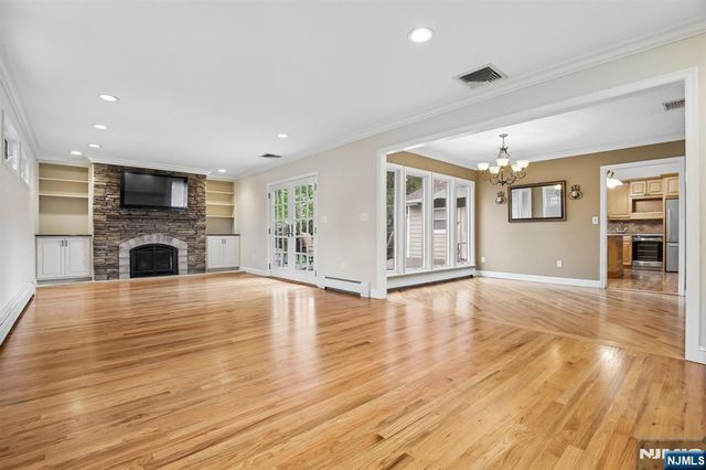 312 Lenox Avenue, Pompton Lakes, NJ 07442