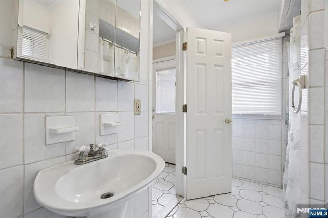 312 Lenox Avenue, Pompton Lakes, NJ 07442