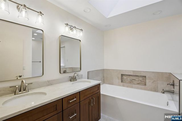 312 Lenox Avenue, Pompton Lakes, NJ 07442