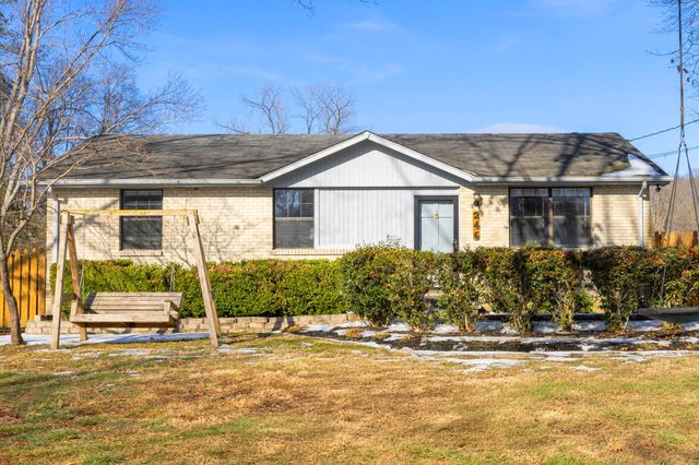 246 Garcia Dr, Pegram, TN 37143