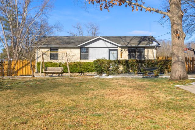 246 Garcia Dr, Pegram, TN 37143