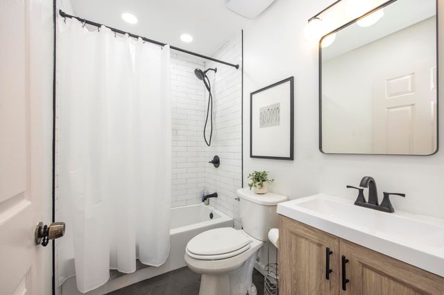 246 Garcia Dr, Pegram, TN 37143