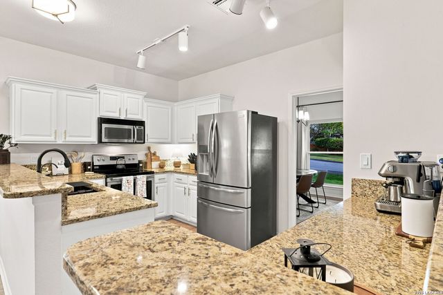 11230 Woodridge Frst, San Antonio, TX 78249